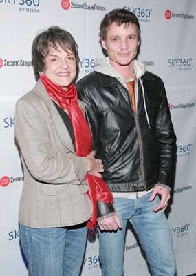12222013_-_In_The_Tub_Book_Party_Launch_002.jpg