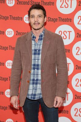 04272014_-_The_Substance_Of_Fire_Opening_Night_-_Arrivals_005.jpg