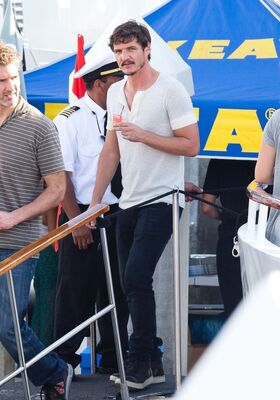 07232014_-_Celebrity_Sightings_At_Comic-Con_International_2014_001.jpg