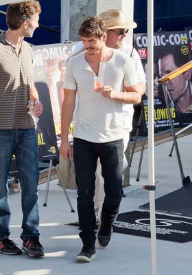 07232014_-_Celebrity_Sightings_At_Comic-Con_International_2014_005.jpg