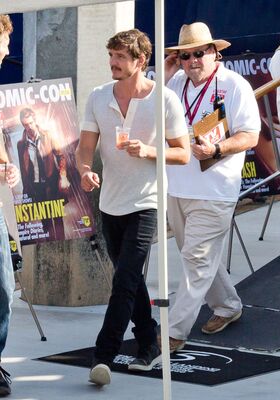 07232014_-_Celebrity_Sightings_At_Comic-Con_International_2014_009.jpg