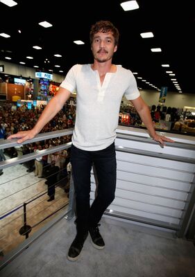 07252014_-_Game_of_Thrones_Autograph_Signing_-_Comic-Con_International_2014_007.jpg