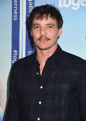 01072015_-_Premiere_Of_HBOs_Togetherness_-_Arrivals_005.jpg