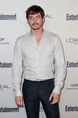 09192015_-_2015_Entertainment_Weekly_Pre-Emmy_Party_-_Arrivals_002.jpg