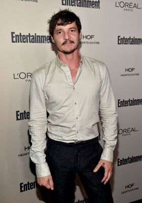 09192015_-_2015_Entertainment_Weekly_Pre-Emmy_Party_-_Arrivals_008.jpg