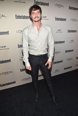 09192015_-_2015_Entertainment_Weekly_Pre-Emmy_Party_-_Arrivals_009.jpg