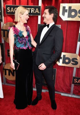 01302016_-_22nd_Annual_Screen_Actors_Guild_Awards_-_Red_Carpet_044.jpg