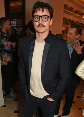 06212016_-_Wendy_Rowe_Book_Launch_Party_Hosted_By_Sienna_Miller_001.jpg