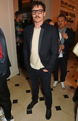 06212016_-_Wendy_Rowe_Book_Launch_Party_Hosted_By_Sienna_Miller_003.jpg