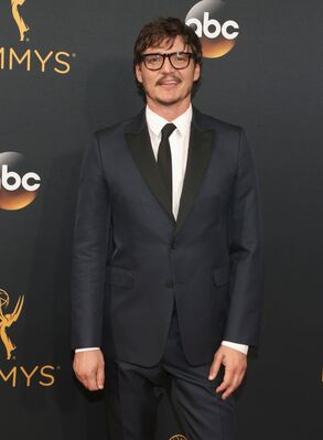 09182016_-_68th_Annual_Primetime_Emmy_Awards_-_Arrivals_003.jpg