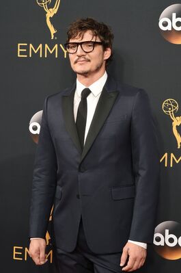 09182016_-_68th_Annual_Primetime_Emmy_Awards_-_Arrivals_010.jpg