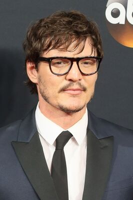 09182016_-_68th_Annual_Primetime_Emmy_Awards_-_Arrivals_019.jpg