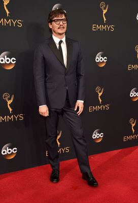 09182016_-_68th_Annual_Primetime_Emmy_Awards_-_Arrivals_024.jpg