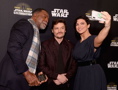 04142019_-_Star_Wars_Celebration_-_The_Mandalorian_Panel_004.jpg
