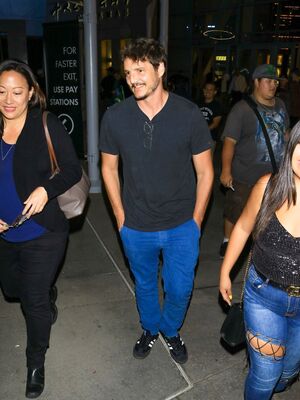 08022019_-_Celebrity_Sightings_In_Los_Angeles_007.jpg