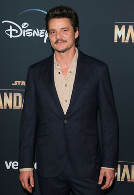 11142019_-_Premiere_Of_DisneyPluses_The_Mandalorian_-_Arrivals_008.jpg