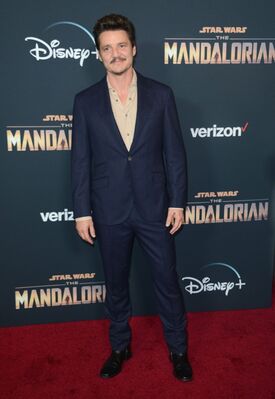 11142019_-_Premiere_Of_DisneyPluses_The_Mandalorian_-_Arrivals_011.jpg
