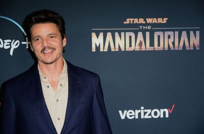 11142019_-_Premiere_Of_DisneyPluses_The_Mandalorian_-_Arrivals_012.jpg