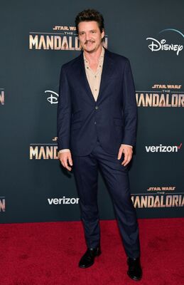 11142019_-_Premiere_Of_DisneyPluses_The_Mandalorian_-_Arrivals_019.jpg
