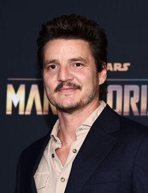 11142019_-_Premiere_Of_DisneyPluses_The_Mandalorian_-_Arrivals_051.jpg