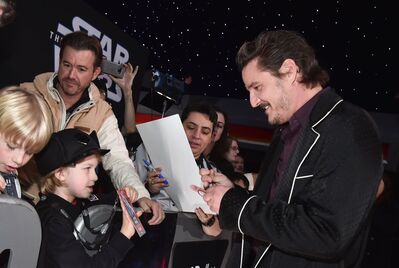 12172019_-_Premiere_Of_Disneys_Star_Wars_-_The_Rise_Of_Skywalker_-_Arrivals_019.jpg