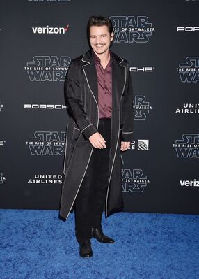 12172019_-_Premiere_Of_Disneys_Star_Wars_-_The_Rise_Of_Skywalker_-_Arrivals_049.jpg