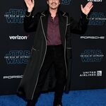 12172019_-_Premiere_Of_Disneys_Star_Wars_-_The_Rise_Of_Skywalker_-_Arrivals_016.jpg