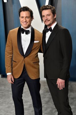 02092020_-_2020_Vanity_Fair_Oscar_Party_Hosted_By_Radhika_Jones_-_Roaming_Arrivals_016.jpg