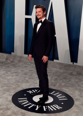 02092020_-_2020_Vanity_Fair_Oscar_Party_Hosted_By_Radhika_Jones_-_Roaming_Arrivals_031.jpg