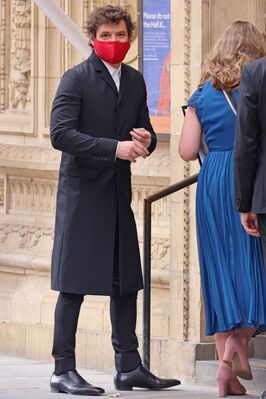 04102021_-_London_Celebrity_Sightings_002.jpg