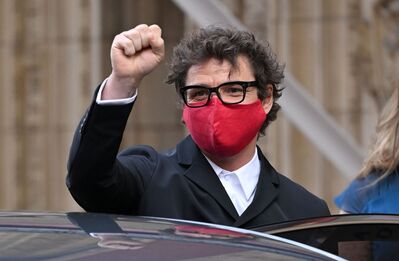 04102021_-_London_Celebrity_Sightings_008.jpg