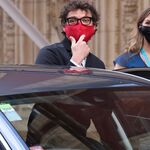 04102021_-_London_Celebrity_Sightings_007.jpg