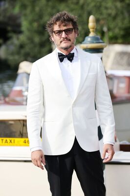 09022022_-_79_Venice_Film_Festival_2022_-_Red_Carpet_Day4_003.jpg