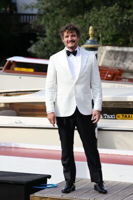 09022022_-_79_Venice_Film_Festival_2022_-_Red_Carpet_Day4_004.jpg