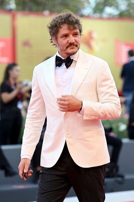09022022_-_79_Venice_Film_Festival_2022_-_Red_Carpet_Day4_007.jpg