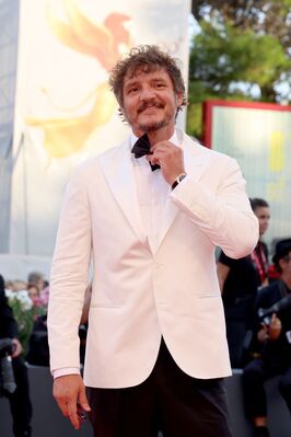 09022022_-_79_Venice_Film_Festival_2022_-_Red_Carpet_Day4_019.jpg