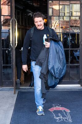 02022023_-_Celebrity_Sightings_In_New_York_City_001.jpg