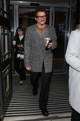 02232023_-_Celebrity_Sightings_In_London_006.jpg