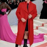Filename=05012023_-_The_2023_Met_Gala_Celebrating_Karl_Lagerfeld_-_A_Line_Of_Beauty_-_Arrivals_022.jpg
Filesize=260KiB
Dimensions=1365x2048
Date added=Aug 10, 2023 05012023_-_The_2023_Met_Gala_Celebrating_Karl_Lagerfeld_-_A_Line_Of_Beauty_-_Arrivals_022.jpg