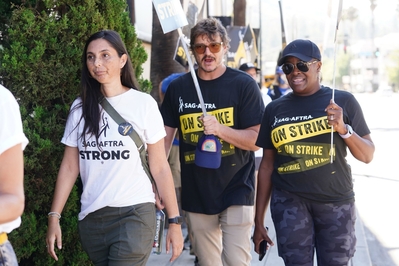 09232023_-_Actors_Continue_To_Strike_As_Writers_Deal_With_Studios_Nears_Completion_015.jpg
