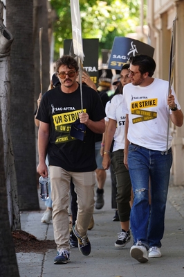 09232023_-_Actors_Continue_To_Strike_As_Writers_Deal_With_Studios_Nears_Completion_024.jpg