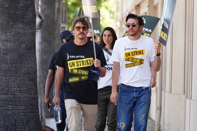 09232023_-_Actors_Continue_To_Strike_As_Writers_Deal_With_Studios_Nears_Completion_026.jpg