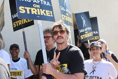 09232023_-_Actors_Continue_To_Strike_As_Writers_Deal_With_Studios_Nears_Completion_031.jpg