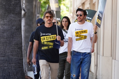 09232023_-_Actors_Continue_To_Strike_As_Writers_Deal_With_Studios_Nears_Completion_049.jpg