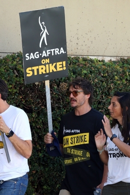 09232023_-_Actors_Continue_To_Strike_As_Writers_Deal_With_Studios_Nears_Completion_069.jpg