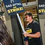 09232023_-_Actors_Continue_To_Strike_As_Writers_Deal_With_Studios_Nears_Completion_002.jpg