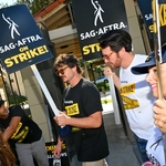 09232023_-_Actors_Continue_To_Strike_As_Writers_Deal_With_Studios_Nears_Completion_003.jpg