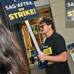 09232023_-_Actors_Continue_To_Strike_As_Writers_Deal_With_Studios_Nears_Completion_009.jpg