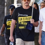 09232023_-_Actors_Continue_To_Strike_As_Writers_Deal_With_Studios_Nears_Completion_040.jpg