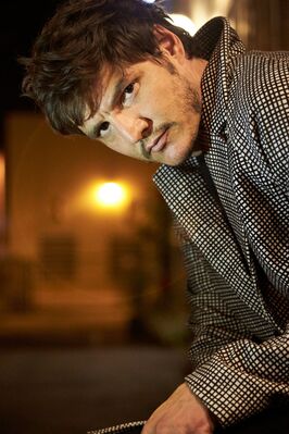 08232016_-_Pedro_Pascal_Flaunt_004.jpg